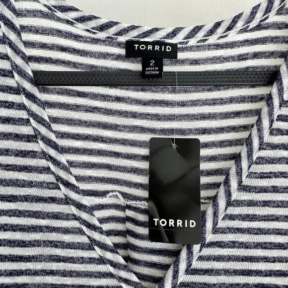 Torrid Tank H&M Top Lot of 2 XXL 2X Linen Blend Navy White Flowy Basic Minimalis - Picture 6 of 10